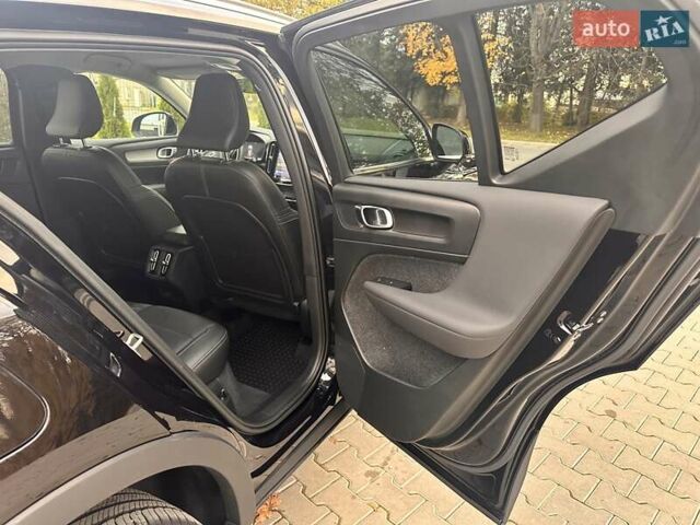 Черный Вольво XC40, объемом двигателя 1.97 л и пробегом 15 тыс. км за 28500 $, фото 16 на Automoto.ua