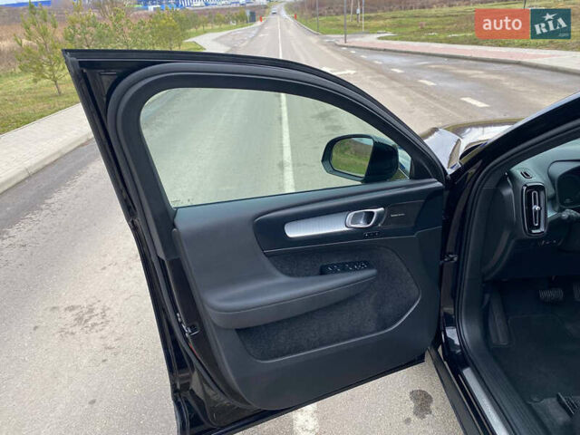 Черный Вольво XC40, объемом двигателя 1.48 л и пробегом 89 тыс. км за 35000 $, фото 17 на Automoto.ua