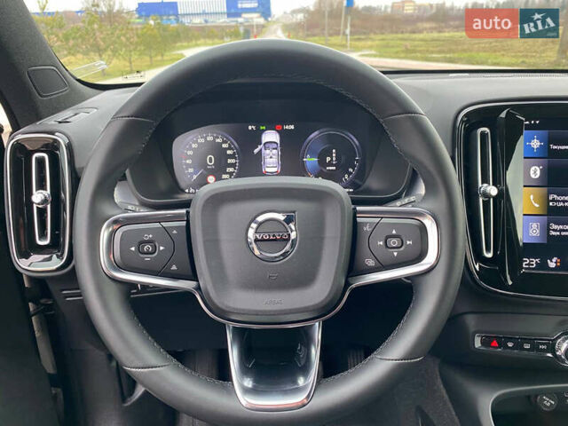 Черный Вольво XC40, объемом двигателя 1.48 л и пробегом 89 тыс. км за 35000 $, фото 19 на Automoto.ua