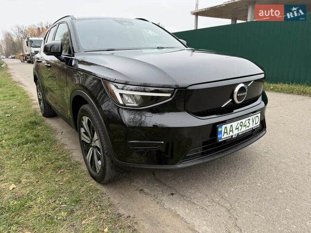 Черный Вольво XC40, объемом двигателя 0 л и пробегом 28 тыс. км за 27500 $, фото 3 на Automoto.ua