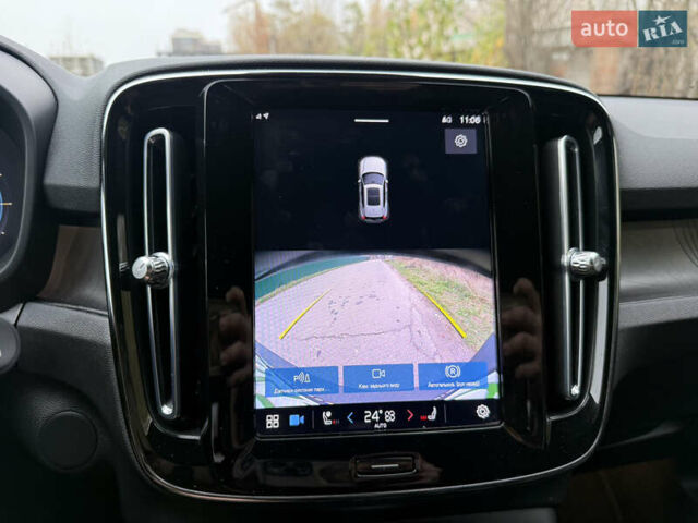 Черный Вольво XC40, объемом двигателя 0 л и пробегом 28 тыс. км за 27500 $, фото 48 на Automoto.ua