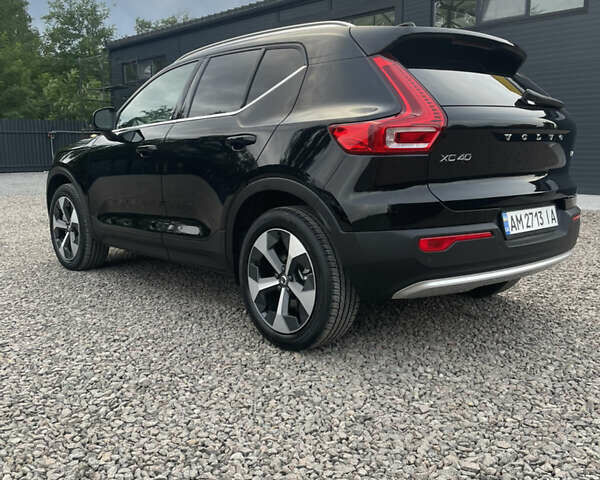 Черный Вольво XC40, объемом двигателя 2 л и пробегом 13 тыс. км за 39000 $, фото 15 на Automoto.ua