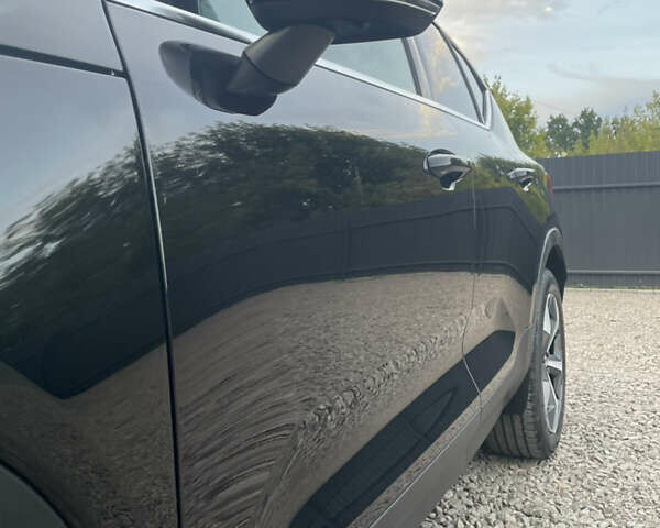 Черный Вольво XC40, объемом двигателя 2 л и пробегом 13 тыс. км за 39000 $, фото 28 на Automoto.ua