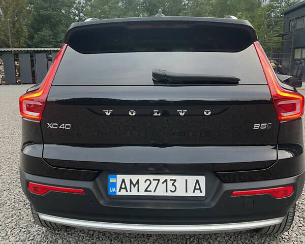 Черный Вольво XC40, объемом двигателя 2 л и пробегом 13 тыс. км за 39000 $, фото 34 на Automoto.ua
