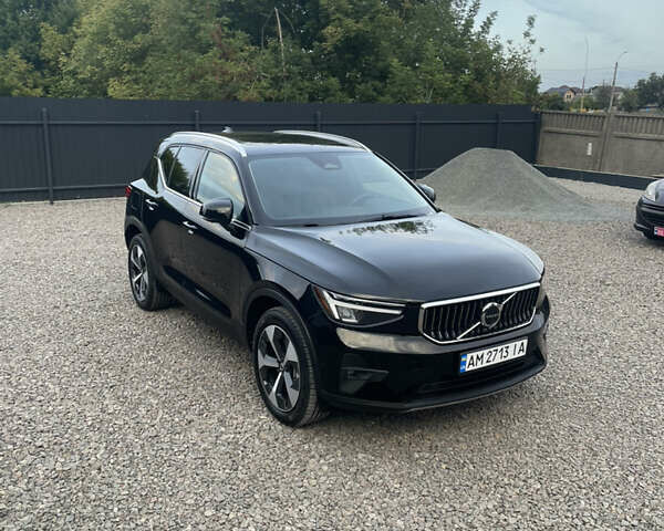 Черный Вольво XC40, объемом двигателя 2 л и пробегом 13 тыс. км за 39000 $, фото 7 на Automoto.ua