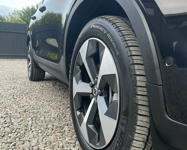 Черный Вольво XC40, объемом двигателя 2 л и пробегом 13 тыс. км за 39000 $, фото 24 на Automoto.ua