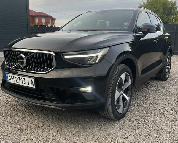 Черный Вольво XC40, объемом двигателя 2 л и пробегом 13 тыс. км за 39000 $, фото 20 на Automoto.ua