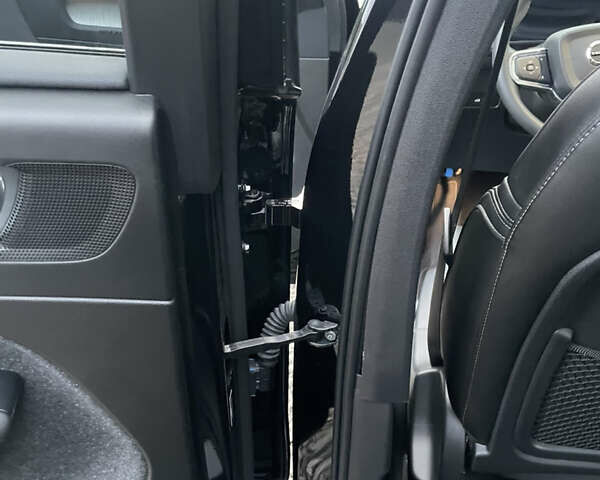 Черный Вольво XC40, объемом двигателя 2 л и пробегом 13 тыс. км за 39000 $, фото 66 на Automoto.ua
