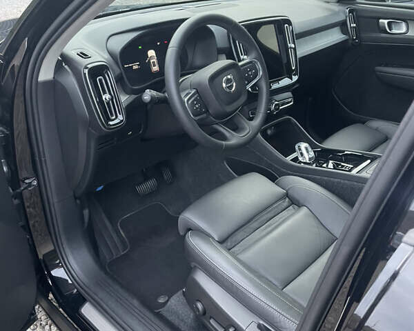 Черный Вольво XC40, объемом двигателя 2 л и пробегом 13 тыс. км за 39000 $, фото 54 на Automoto.ua