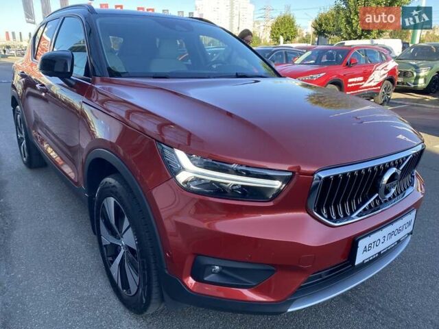 Красный Вольво XC40, объемом двигателя 1.48 л и пробегом 39 тыс. км за 31352 $, фото 7 на Automoto.ua