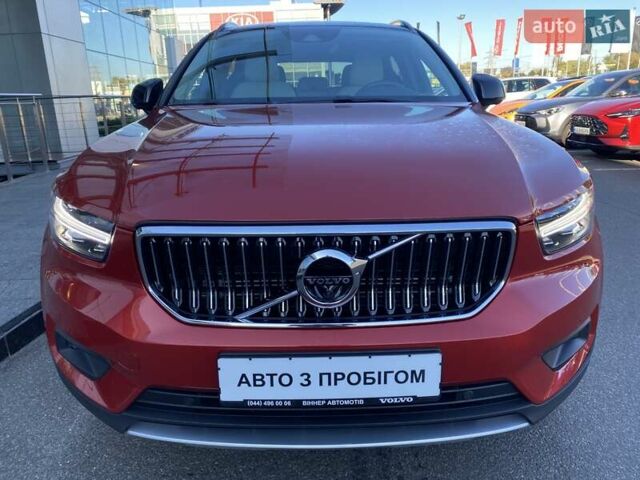 Красный Вольво XC40, объемом двигателя 1.48 л и пробегом 39 тыс. км за 31352 $, фото 1 на Automoto.ua