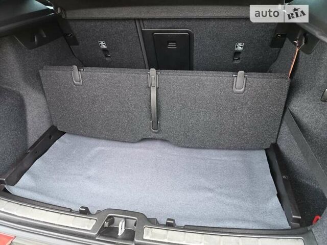 Красный Вольво XC40, объемом двигателя 1.97 л и пробегом 24 тыс. км за 38600 $, фото 12 на Automoto.ua