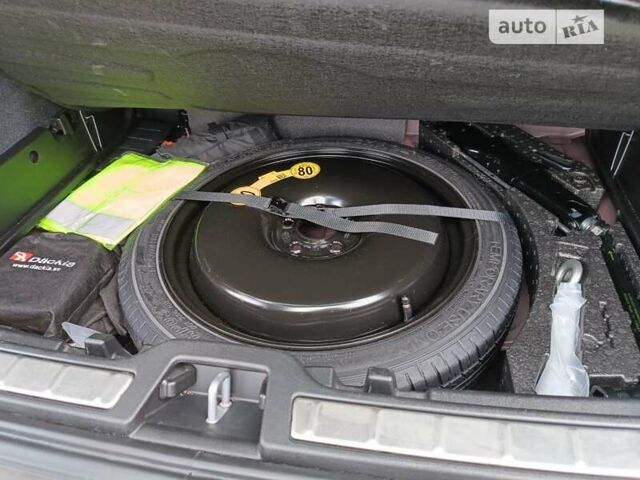 Вольво XC40 2020 в Славуте на Automoto.ua Красный Вольво XC40, объемом двигателя 1.97 л и пробегом 24 тыс. км за 38600 $, фото 10 на Automoto.ua