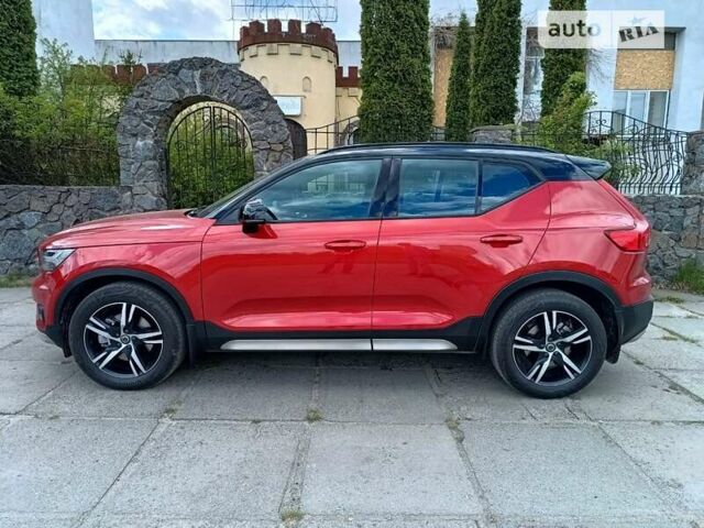Вольво XC40 2020 в Славуте на Automoto.ua Красный Вольво XC40, объемом двигателя 1.97 л и пробегом 24 тыс. км за 38600 $, фото 8 на Automoto.ua