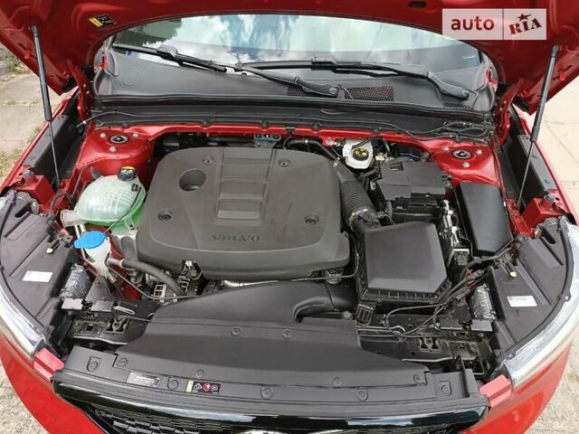 Вольво XC40 2020 в Славуте на Automoto.ua Красный Вольво XC40, объемом двигателя 1.97 л и пробегом 24 тыс. км за 38600 $, фото 9 на Automoto.ua