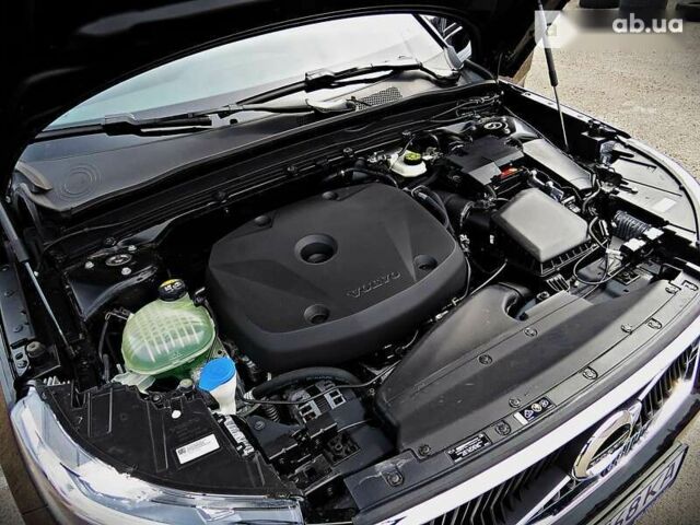 Вольво XC40 2019 в Черкассах на Automoto.ua Вольво XC40, объемом двигателя 2 л и пробегом 44 тыс. км за 30500 $, фото 27 на Automoto.ua