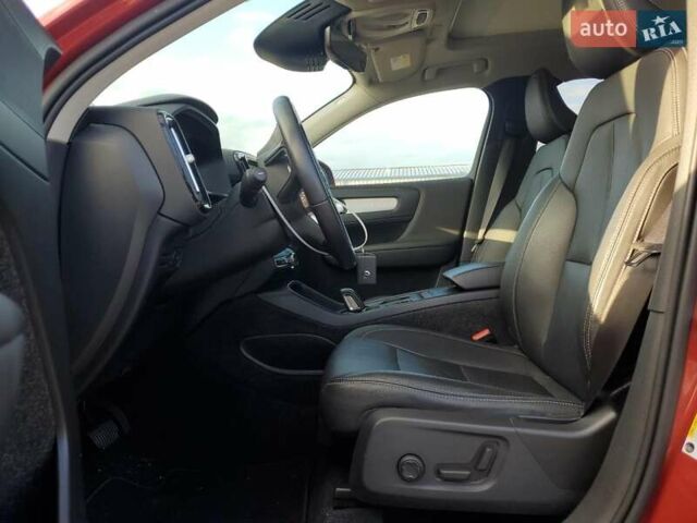 Вольво XC40 2018 в Львове на Automoto.ua Вольво XC40, объемом двигателя 1.97 л и пробегом 96 тыс. км за 6700 $, фото 6 на Automoto.ua