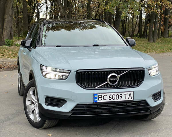 Вольво XC40, объемом двигателя 1.97 л и пробегом 17 тыс. км за 32500 $, фото 6 на Automoto.ua