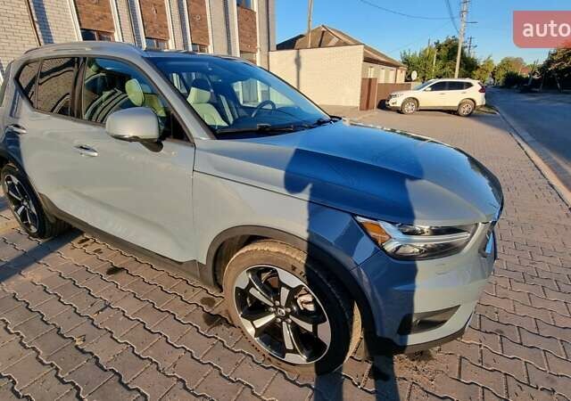 Вольво XC40, об'ємом двигуна 2 л та пробігом 155 тис. км за 30000 $, фото 9 на Automoto.ua