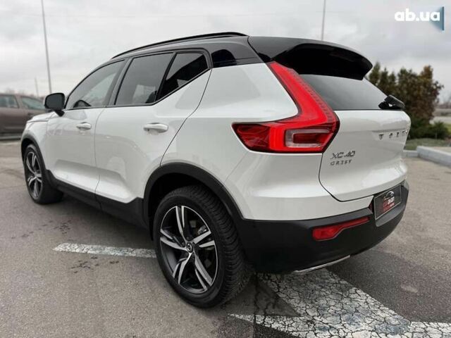 Вольво XC40, об'ємом двигуна 2 л та пробігом 78 тис. км за 25800 $, фото 9 на Automoto.ua