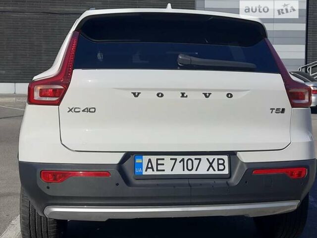 Вольво XC40, об'ємом двигуна 1.97 л та пробігом 35 тис. км за 26500 $, фото 6 на Automoto.ua