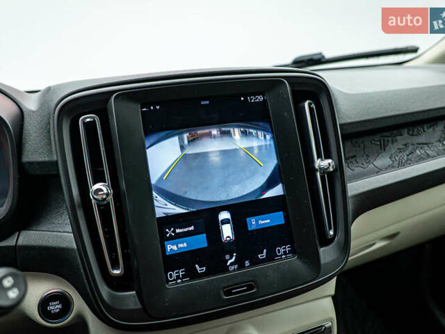 Вольво XC40, об'ємом двигуна 2 л та пробігом 194 тис. км за 25832 $, фото 16 на Automoto.ua
