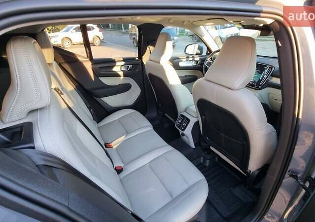 Вольво XC40, об'ємом двигуна 2 л та пробігом 155 тис. км за 30000 $, фото 23 на Automoto.ua