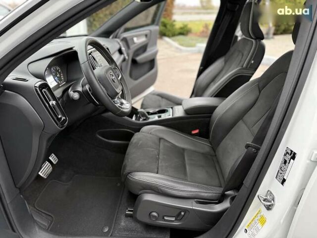 Вольво XC40, об'ємом двигуна 2 л та пробігом 78 тис. км за 25800 $, фото 23 на Automoto.ua