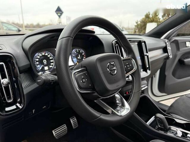 Вольво XC40, об'ємом двигуна 2 л та пробігом 78 тис. км за 25800 $, фото 21 на Automoto.ua