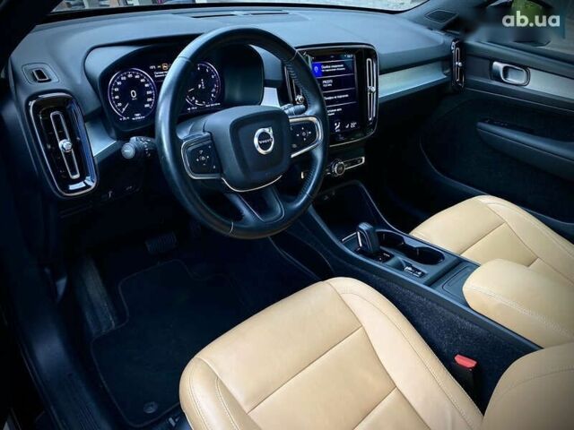 Вольво XC40, объемом двигателя 2 л и пробегом 73 тыс. км за 24500 $, фото 14 на Automoto.ua
