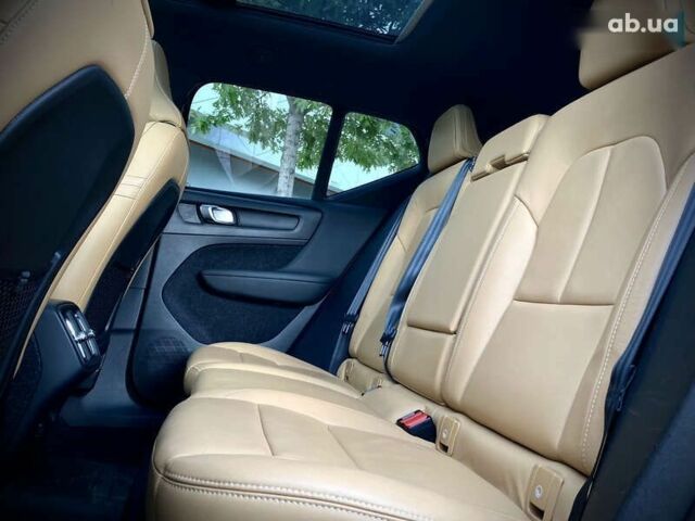Вольво XC40, объемом двигателя 2 л и пробегом 73 тыс. км за 24500 $, фото 26 на Automoto.ua