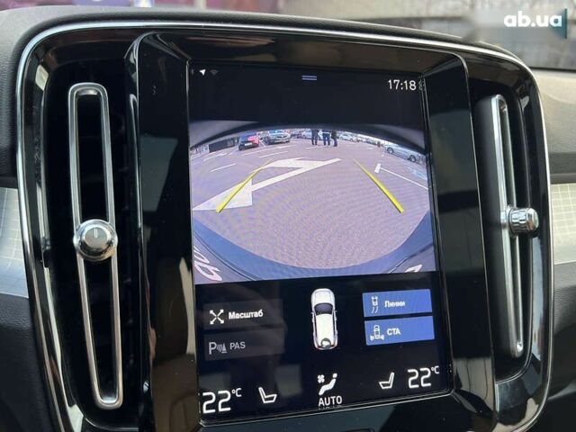 Вольво XC40, объемом двигателя 2 л и пробегом 73 тыс. км за 26800 $, фото 28 на Automoto.ua