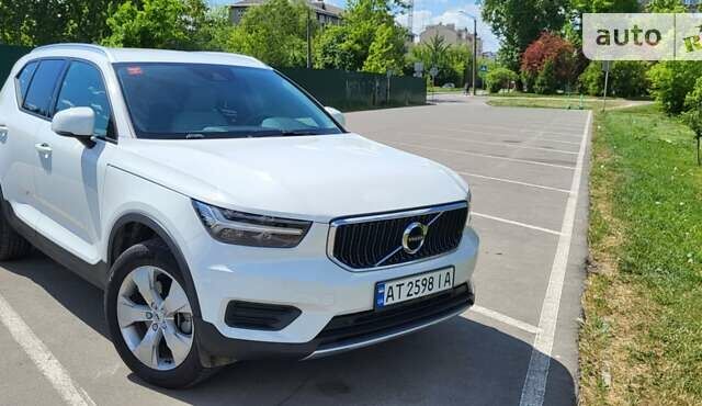 Вольво XC40, объемом двигателя 1.97 л и пробегом 12 тыс. км за 25300 $, фото 15 на Automoto.ua