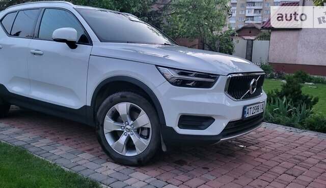 Вольво XC40, объемом двигателя 1.97 л и пробегом 12 тыс. км за 25300 $, фото 39 на Automoto.ua