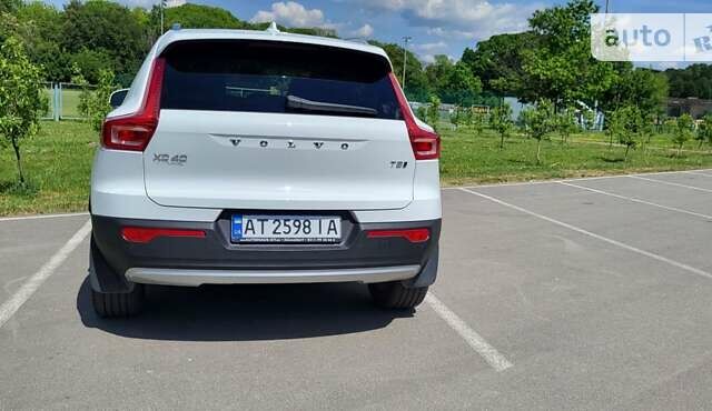 Вольво XC40, объемом двигателя 1.97 л и пробегом 12 тыс. км за 25300 $, фото 21 на Automoto.ua