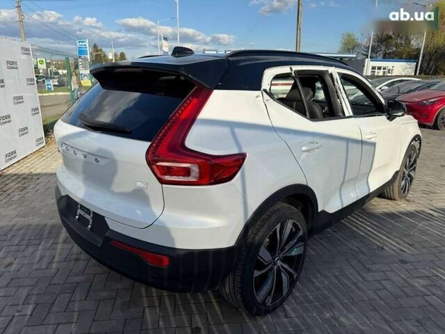 Вольво XC40, объемом двигателя 0 л и пробегом 72 тыс. км за 18200 $, фото 2 на Automoto.ua
