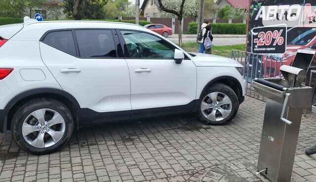 Вольво XC40, об'ємом двигуна 1.97 л та пробігом 12 тис. км за 26300 $, фото 44 на Automoto.ua