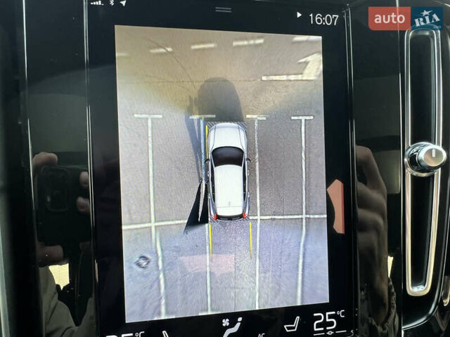Вольво XC40, объемом двигателя 1.97 л и пробегом 43 тыс. км за 27500 $, фото 26 на Automoto.ua