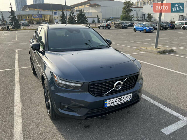 Вольво XC40, объемом двигателя 1.97 л и пробегом 43 тыс. км за 27500 $, фото 2 на Automoto.ua