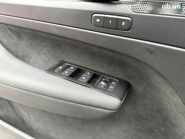 Вольво XC40, объемом двигателя 2 л и пробегом 44 тыс. км за 25900 $, фото 21 на Automoto.ua