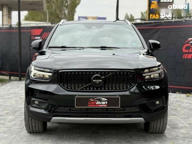 Вольво XC40, объемом двигателя 2 л и пробегом 44 тыс. км за 25900 $, фото 2 на Automoto.ua
