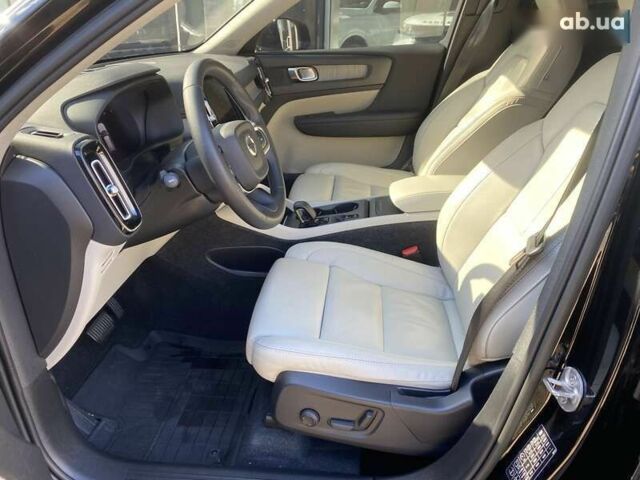 Вольво XC40 2022 в Одессе на Automoto.ua Вольво XC40, объемом двигателя 2 л и пробегом 18 тыс. км за 34900 $, фото 12 на Automoto.ua