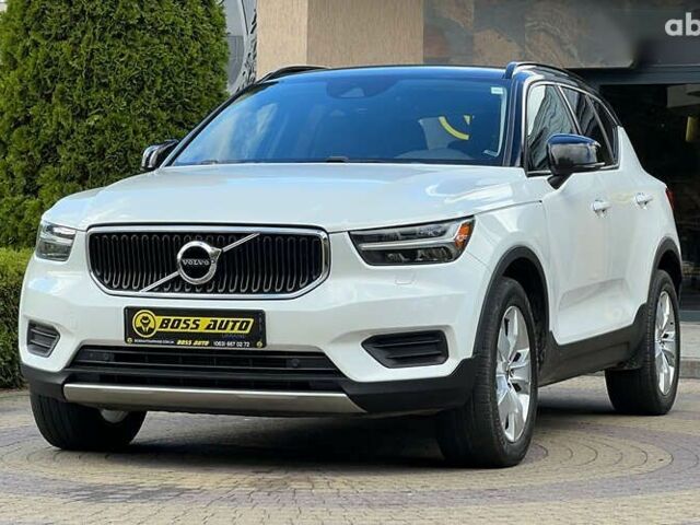 Вольво XC40, объемом двигателя 2 л и пробегом 126 тыс. км за 20900 $, фото 2 на Automoto.ua