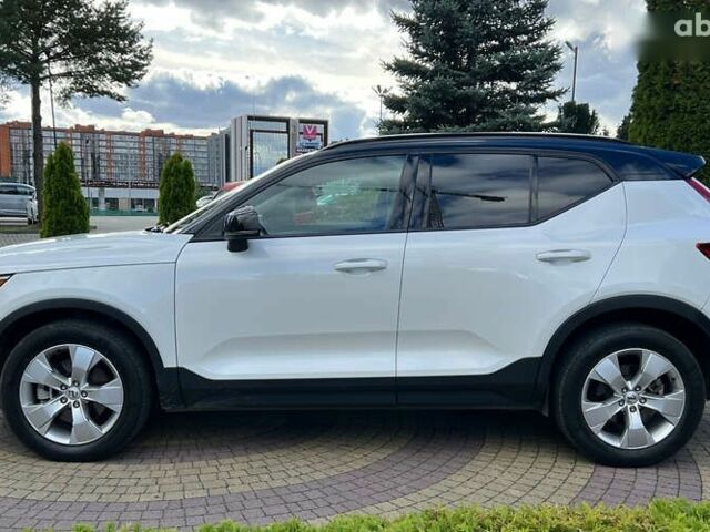Вольво XC40 2022 в Львове на Automoto.ua Вольво XC40, объемом двигателя 2 л и пробегом 126 тыс. км за 20900 $, фото 3 на Automoto.ua