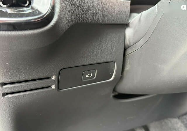 Вольво XC40, объемом двигателя 0 л и пробегом 115 тыс. км за 22800 $, фото 23 на Automoto.ua
