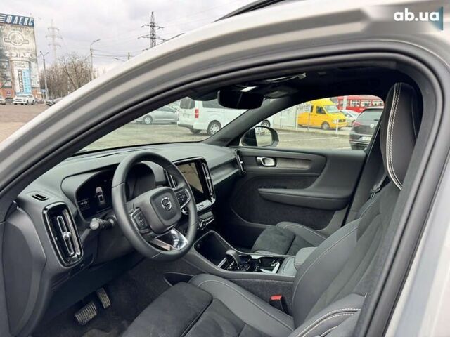 Вольво XC40, объемом двигателя 0 л и пробегом 31 тыс. км за 32500 $, фото 12 на Automoto.ua