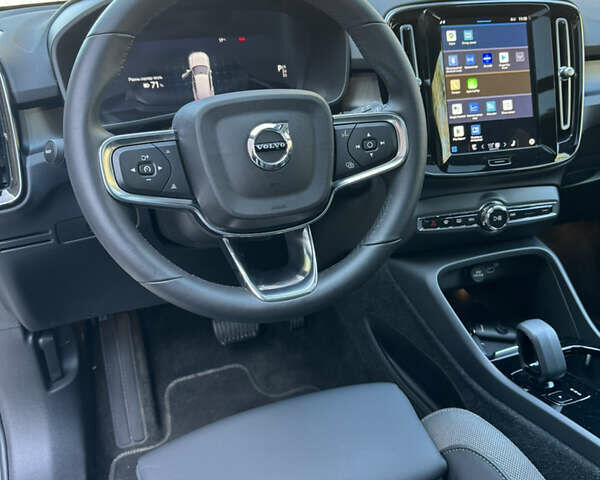 Вольво XC40, объемом двигателя 0 л и пробегом 8 тыс. км за 33499 $, фото 25 на Automoto.ua