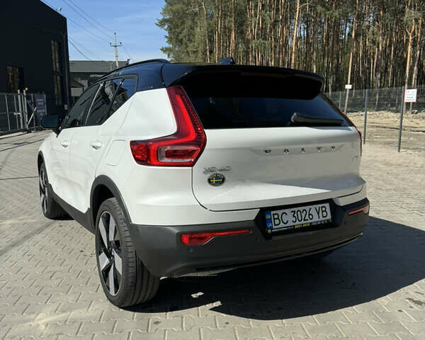 Вольво XC40, объемом двигателя 0 л и пробегом 8 тыс. км за 33499 $, фото 7 на Automoto.ua