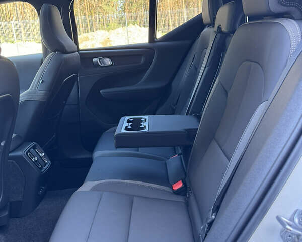 Вольво XC40, объемом двигателя 0 л и пробегом 8 тыс. км за 33499 $, фото 28 на Automoto.ua