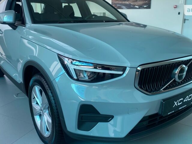 Вольво XC40, объемом двигателя 1.97 л и пробегом 0 тыс. км за 42756 $, фото 2 на Automoto.ua